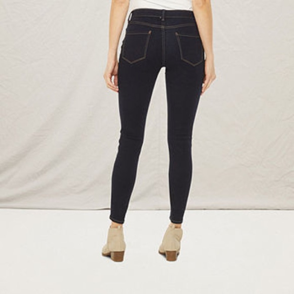 classic look jeans - Picture 3 of 4
